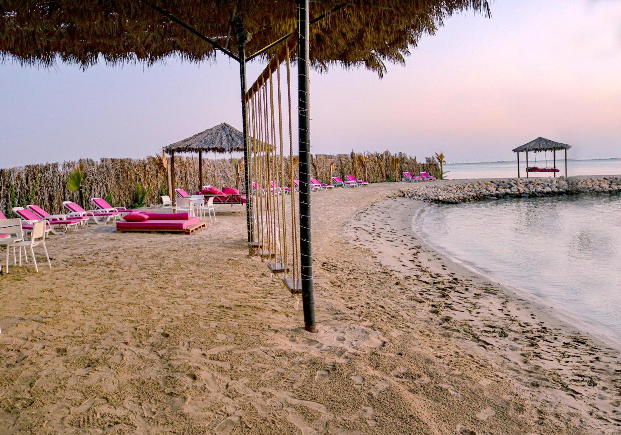 Lagoona Beach Luxury Resort And Spa Manama Dış mekan fotoğraf Beach in Hurghada